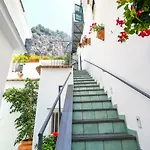 게스트하우스 Valle D'amalfi 4*